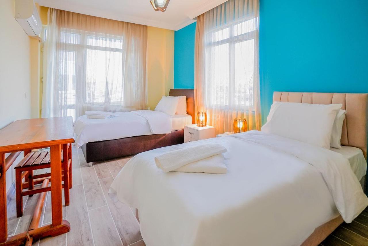 Central And Comfy Flat With Balcony In Muratpasa Antália Exterior foto