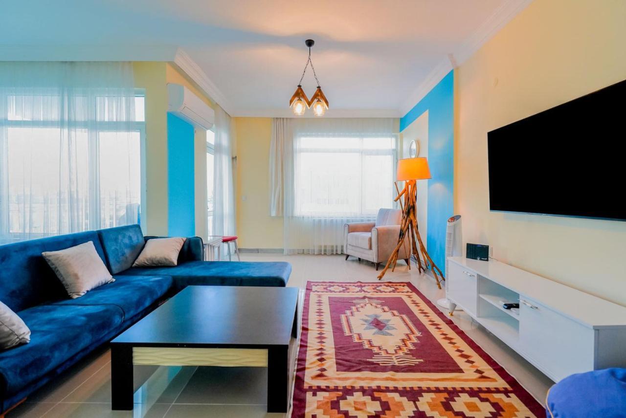 Central And Comfy Flat With Balcony In Muratpasa Antália Exterior foto