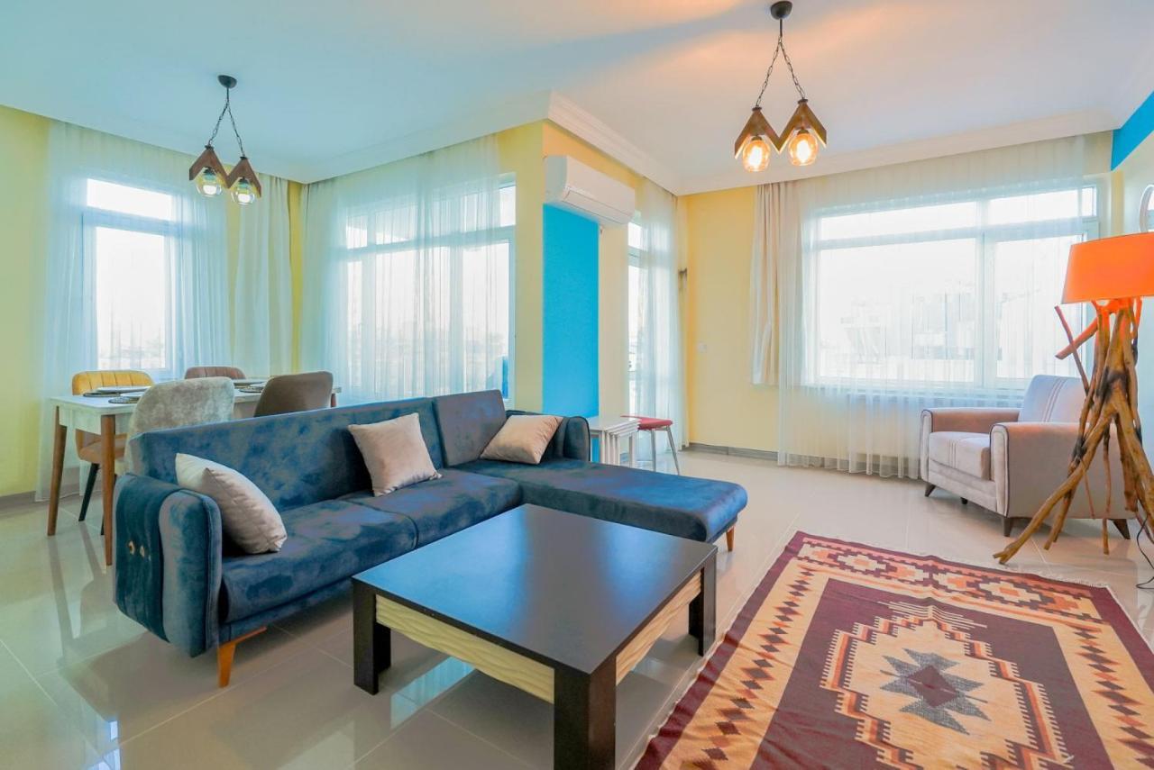 Central And Comfy Flat With Balcony In Muratpasa Antália Exterior foto